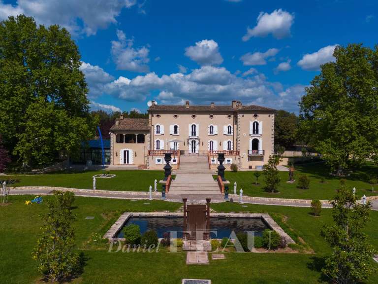 Maison Aix-en-Provence - 6 chambres - 914m²