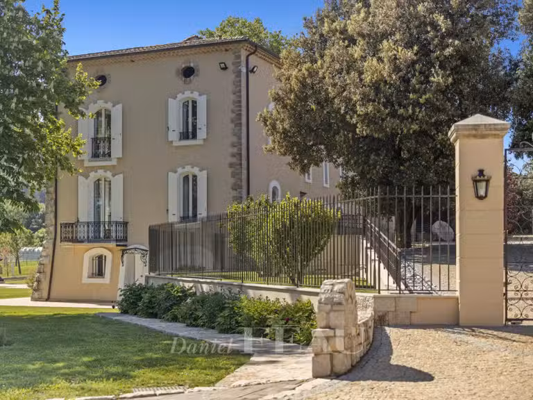 Maison Aix-en-Provence - 6 chambres - 914m²