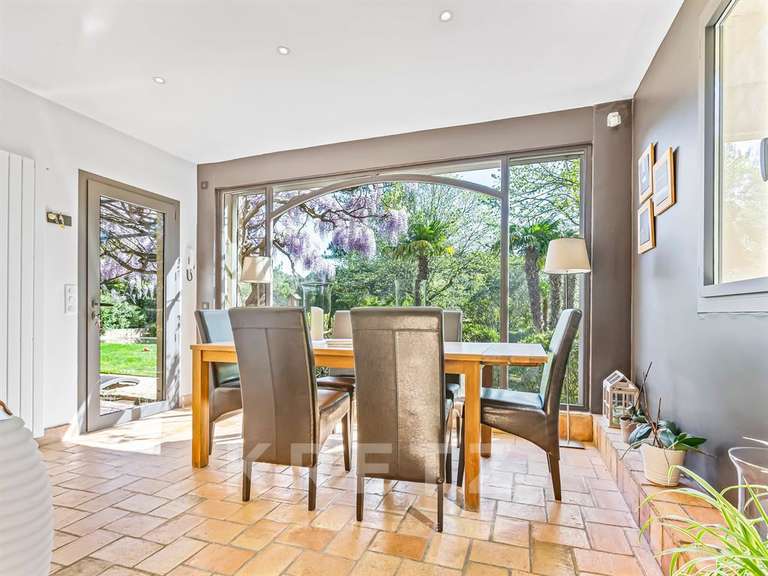 Maison Aix-en-Provence - 5 chambres - 300m²
