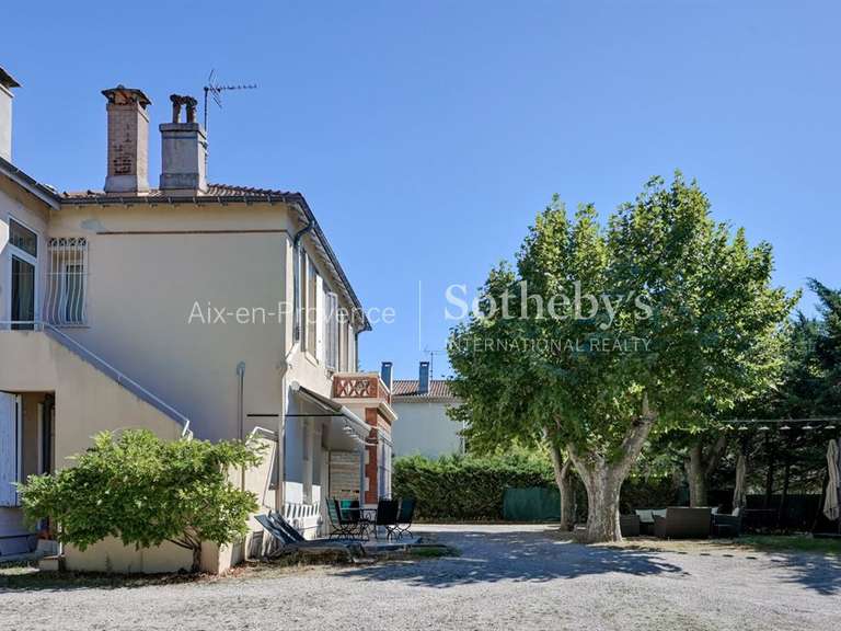 Maison Aix-en-Provence - 6 chambres - 270m²