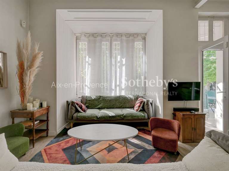 Maison Aix-en-Provence - 6 chambres - 270m²