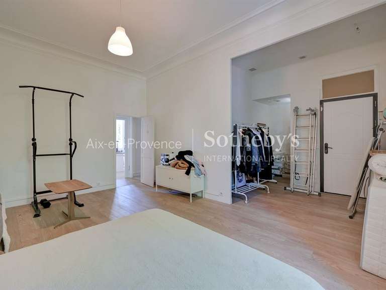 Maison Aix-en-Provence - 6 chambres - 270m²