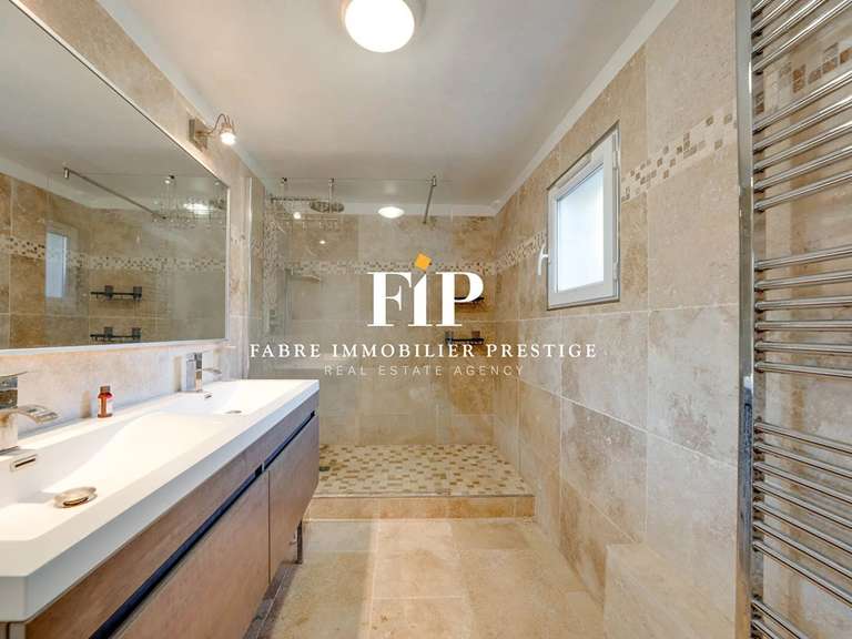 Maison Aix-en-Provence - 5 chambres - 200m²