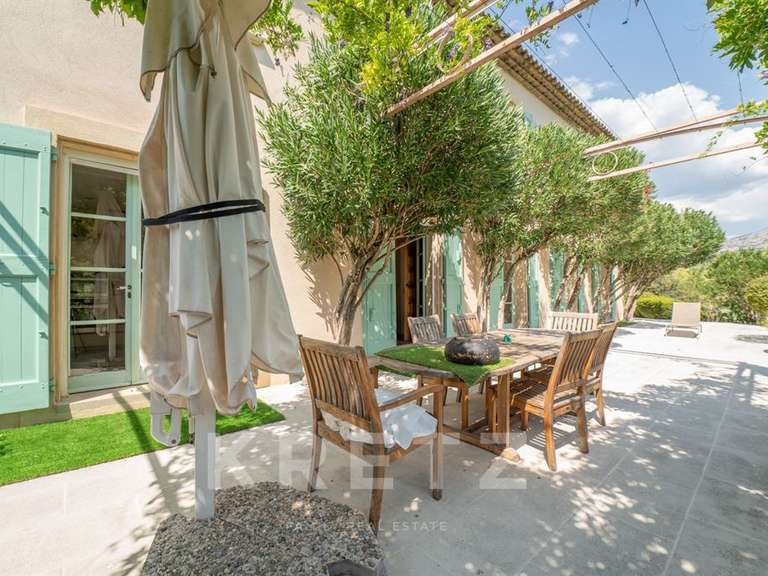 Maison Aix-en-Provence - 6 chambres - 385m²