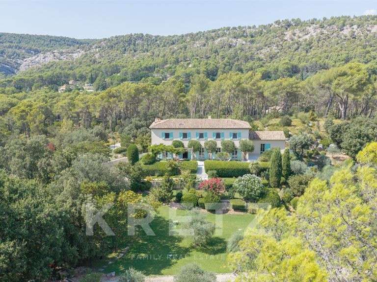 Maison Aix-en-Provence - 6 chambres - 385m²
