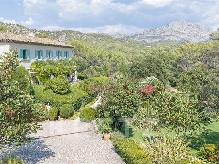 Maison Aix-en-Provence - 6 chambres - 385m²