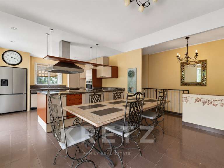 Maison Aix-en-Provence - 6 chambres - 385m²