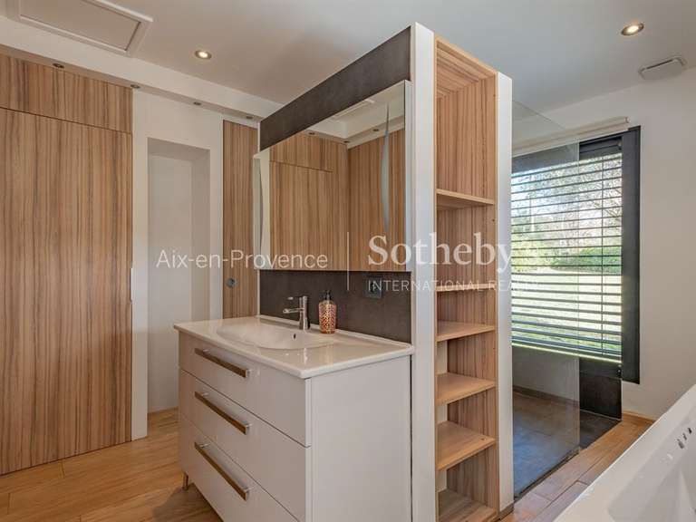 Maison Aix-en-Provence - 4 chambres - 250m²