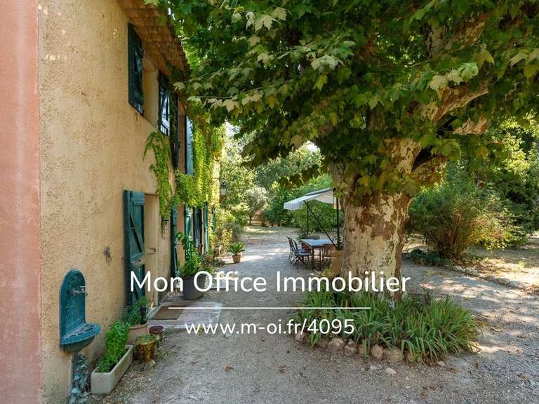 Maison Aix-en-Provence - 3 chambres - 210m²