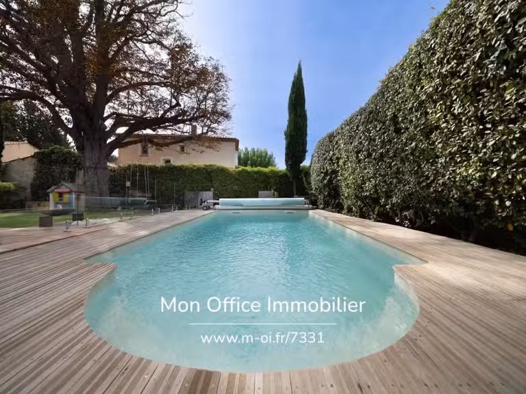 Maison Aix-en-Provence - 4 chambres - 130m²
