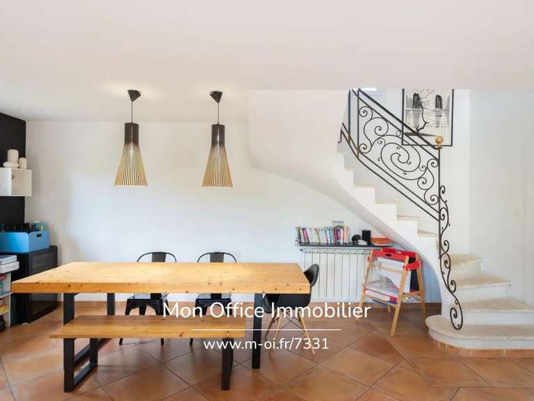 Maison Aix-en-Provence - 4 chambres - 130m²