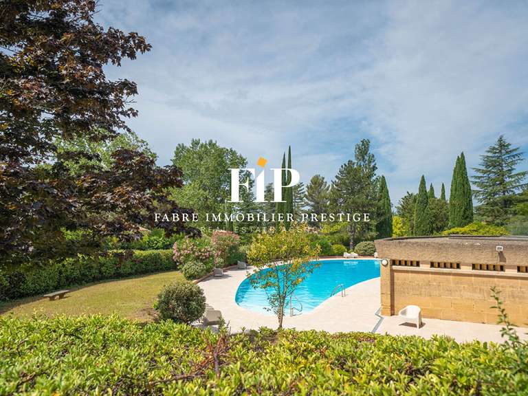 Propriété Aix-en-Provence - 5 chambres - 200m²
