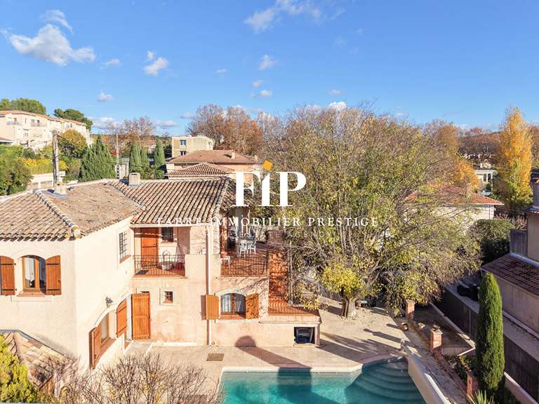 Propriété Aix-en-Provence - 8 chambres - 205m²