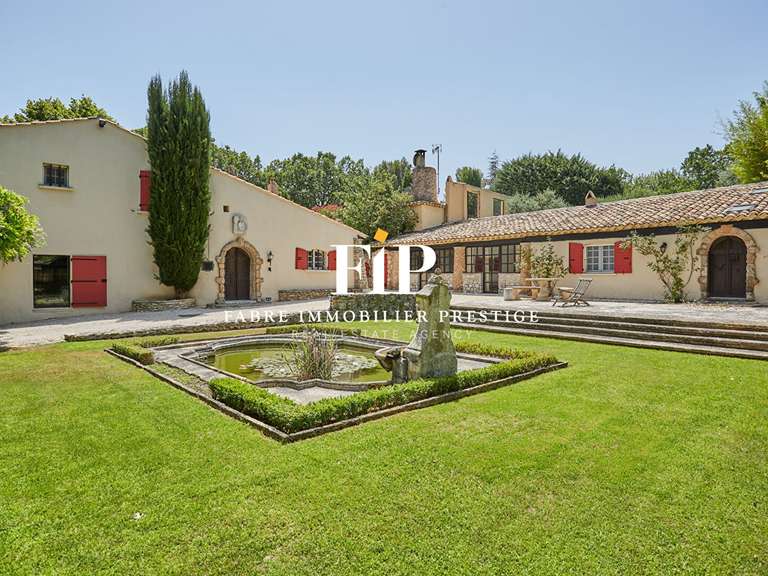 Propriété Aix-en-Provence - 5 chambres - 270m²