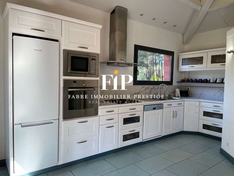 Propriété Aix-en-Provence - 4 chambres - 133m²