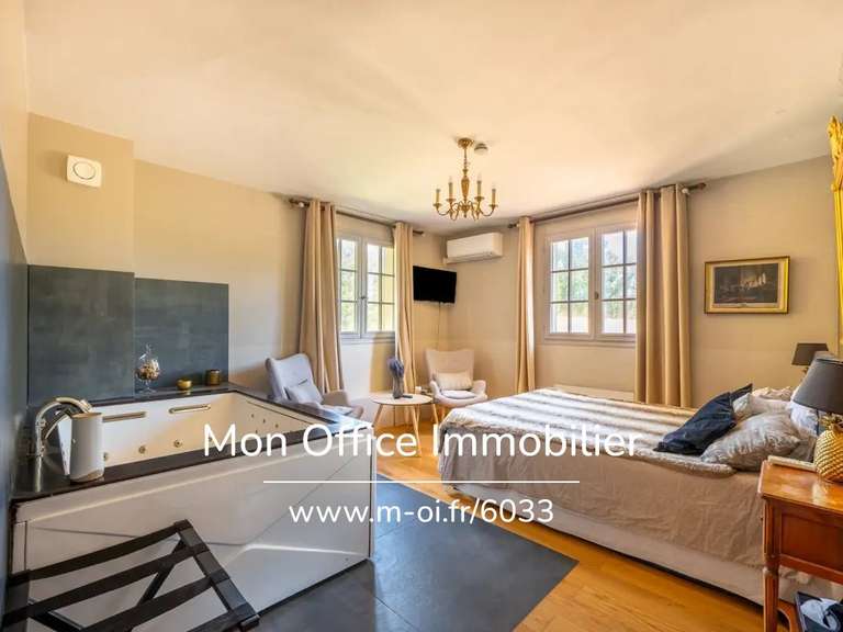 Property Aix-en-Provence - 8 bedrooms - 305m²