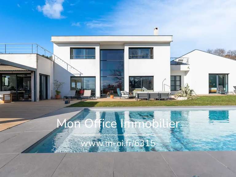 Property Aix-en-Provence - 4 bedrooms - 250m²