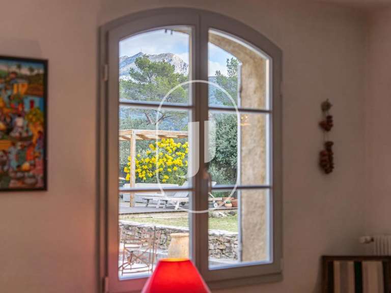 Propriété Aix-en-Provence - 6 chambres - 234m²
