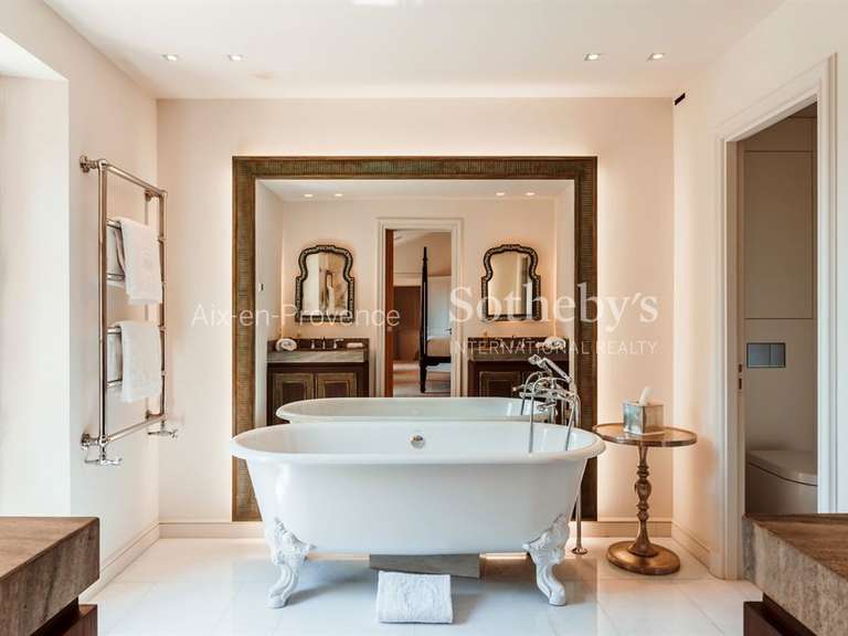 Property Aix-en-Provence - 7 bedrooms - 1345m²