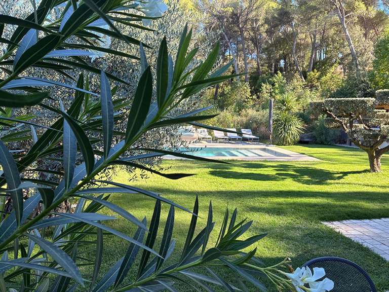 Property Aix-en-Provence - 5 bedrooms - 300m²