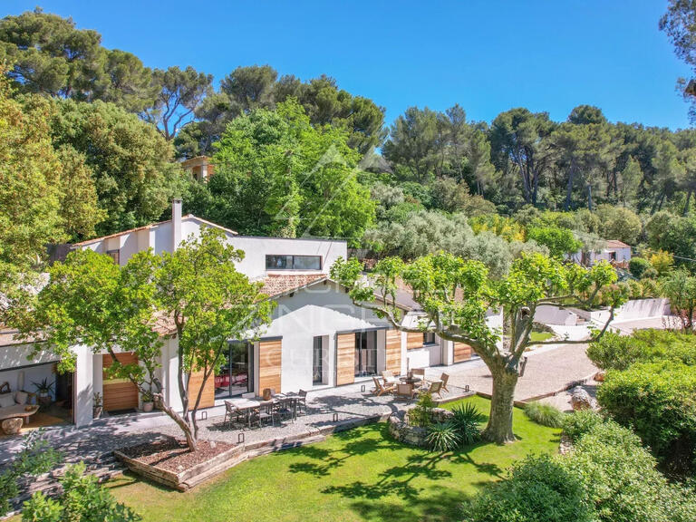 Villa Aix-en-Provence - 4 bedrooms - 300m²