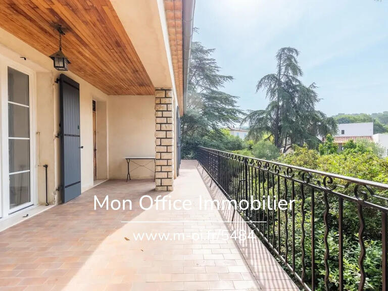 Villa Aix-en-Provence - 4 bedrooms - 185m²