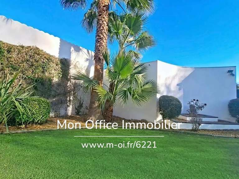 Villa Aix-en-Provence - 5 bedrooms - 276m²