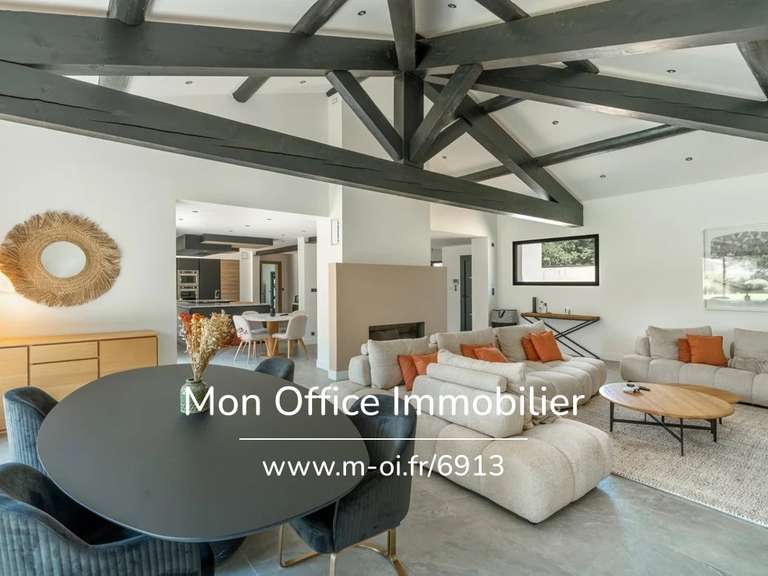 Villa Aix-en-Provence - 4 bedrooms - 250m²