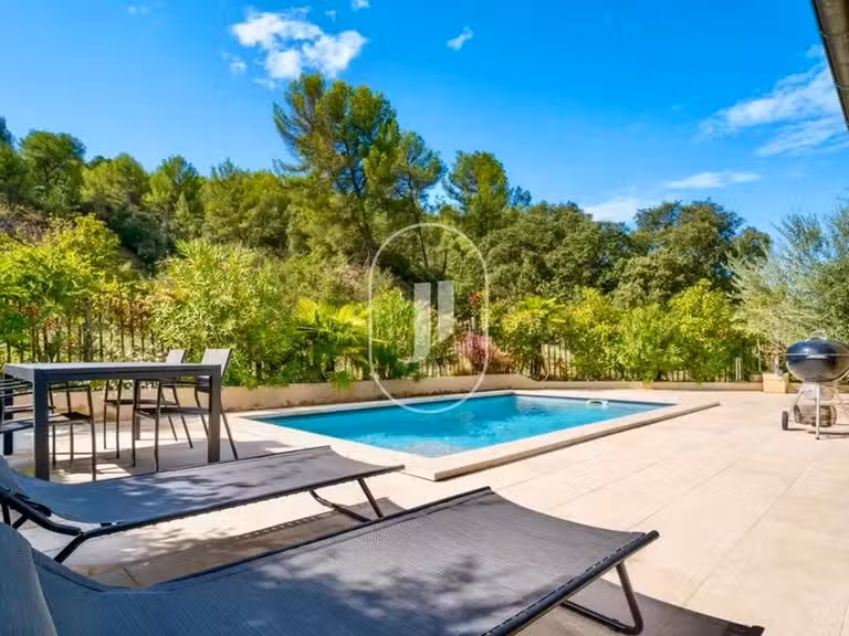Villa Aix-en-Provence - 4 chambres - 165m²