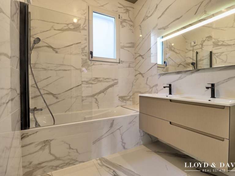 Appartement Aix-les-Bains - 3 chambres - 112m²