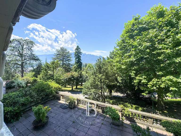 Appartement Aix-les-Bains - 2 chambres - 107m²