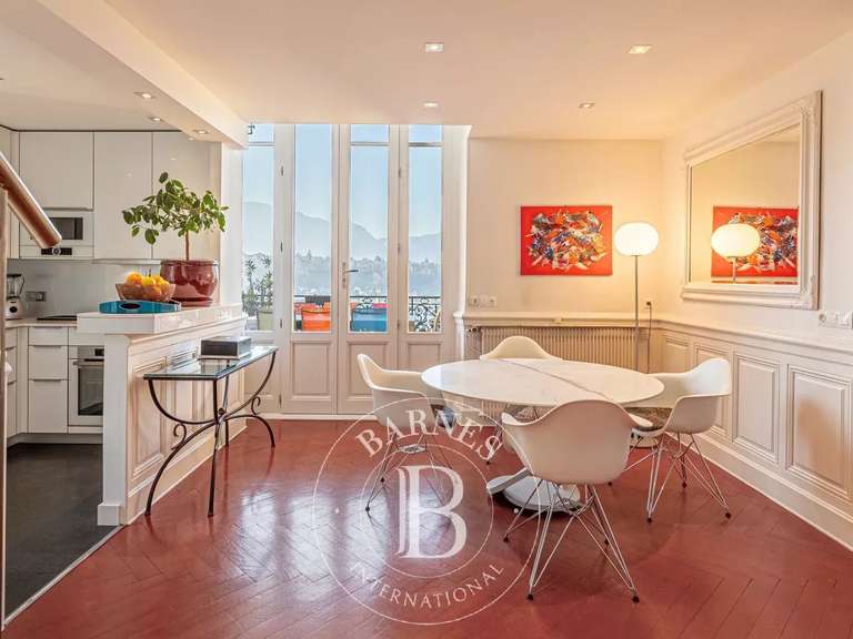 Appartement Aix-les-Bains - 2 chambres - 150m²