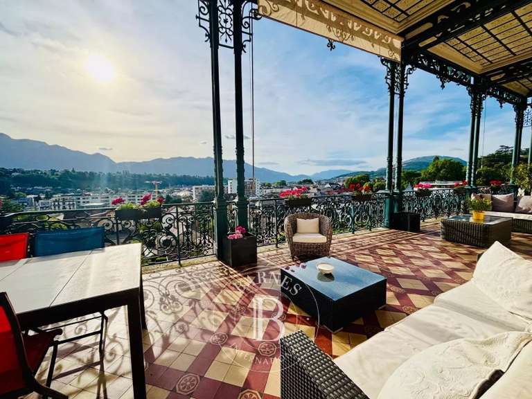 Appartement Aix-les-Bains - 2 chambres - 150m²