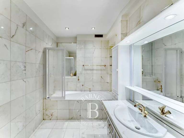 Apartment Aix-les-Bains - 2 bedrooms - 145m²