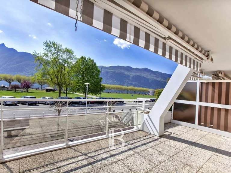 Appartement Aix-les-Bains - 1 chambre - 60m²