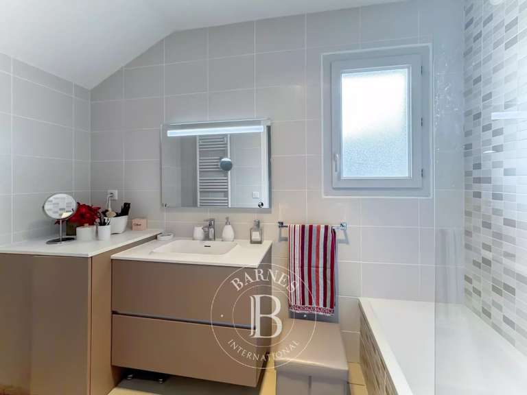 Appartement Aix-les-Bains - 3 chambres - 154m²