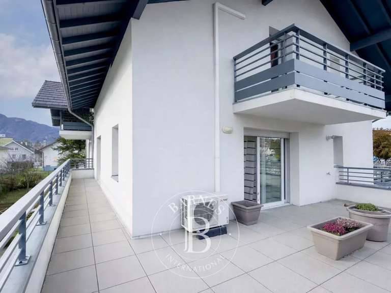 Appartement Aix-les-Bains - 3 chambres - 154m²