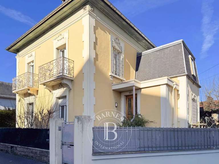 Appartement Aix-les-Bains - 190m²