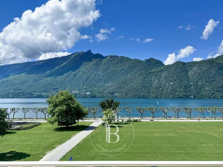 Appartement Aix-les-Bains - 3 chambres - 187m²