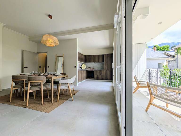 Appartement Aix-les-Bains - 3 chambres - 111m²