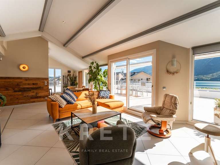 Appartement Aix-les-Bains - 3 chambres - 150m²