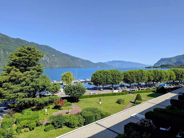 Appartement Aix-les-Bains - 2 chambres - 90m²