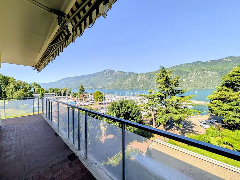 Appartement Aix-les-Bains - 2 chambres - 90m²