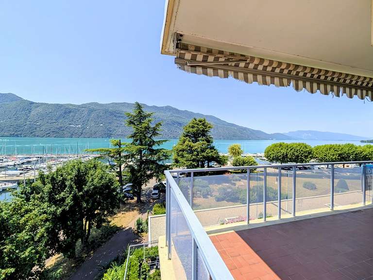 Appartement Aix-les-Bains - 2 chambres - 90m²