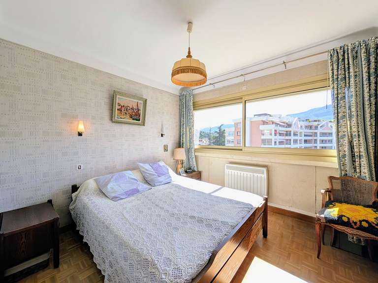 Appartement Aix-les-Bains - 2 chambres - 90m²