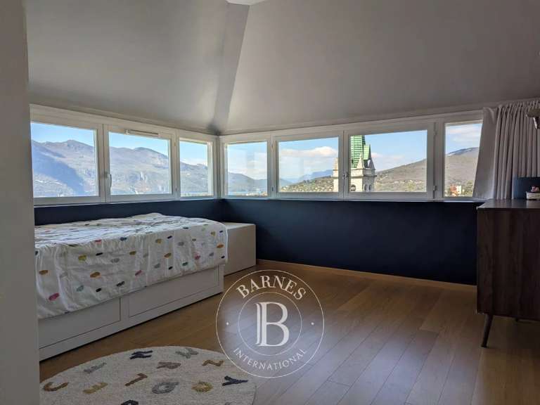 Appartement Aix-les-Bains - 3 chambres - 115m²