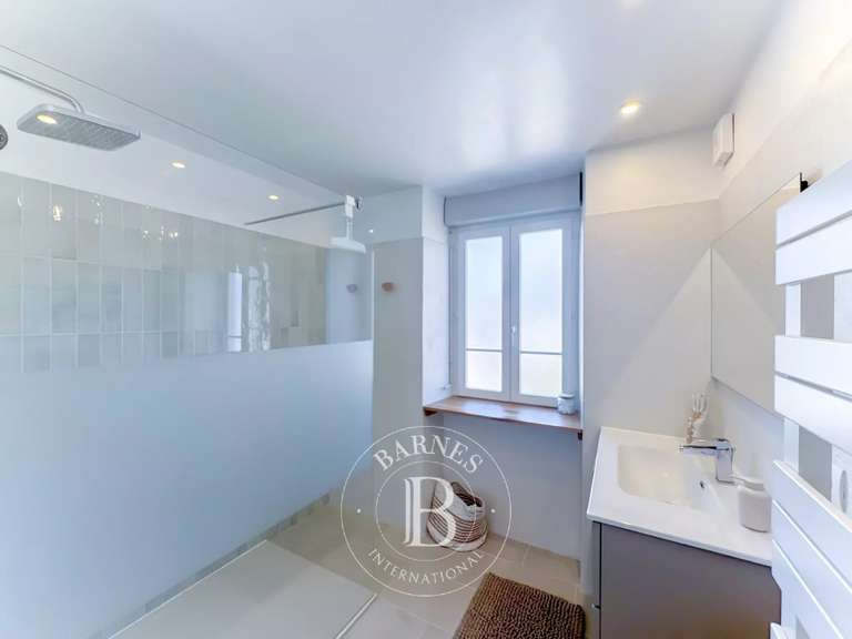 Appartement Aix-les-Bains - 3 chambres - 115m²