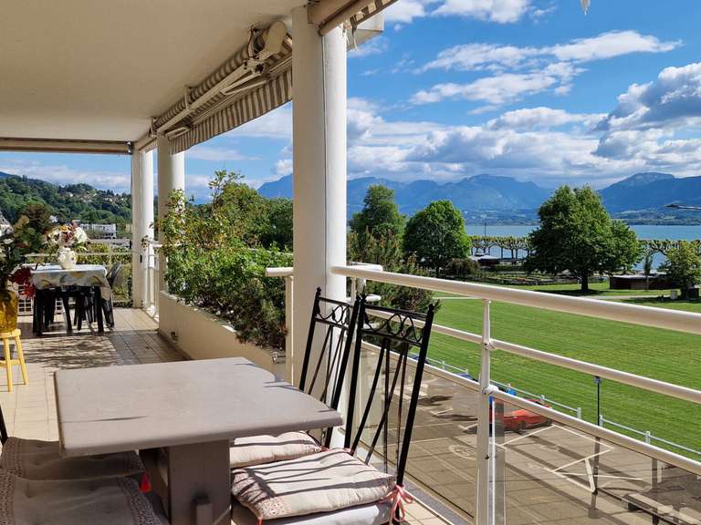 Appartement Aix-les-Bains - 2 chambres - 70m²