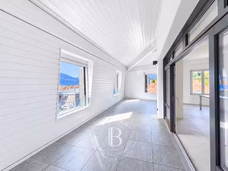 Appartement Aix-les-Bains - 2 chambres - 114m²
