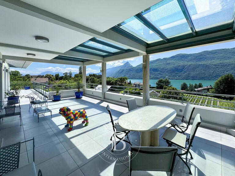 House Aix-les-Bains - 4 bedrooms - 503m²